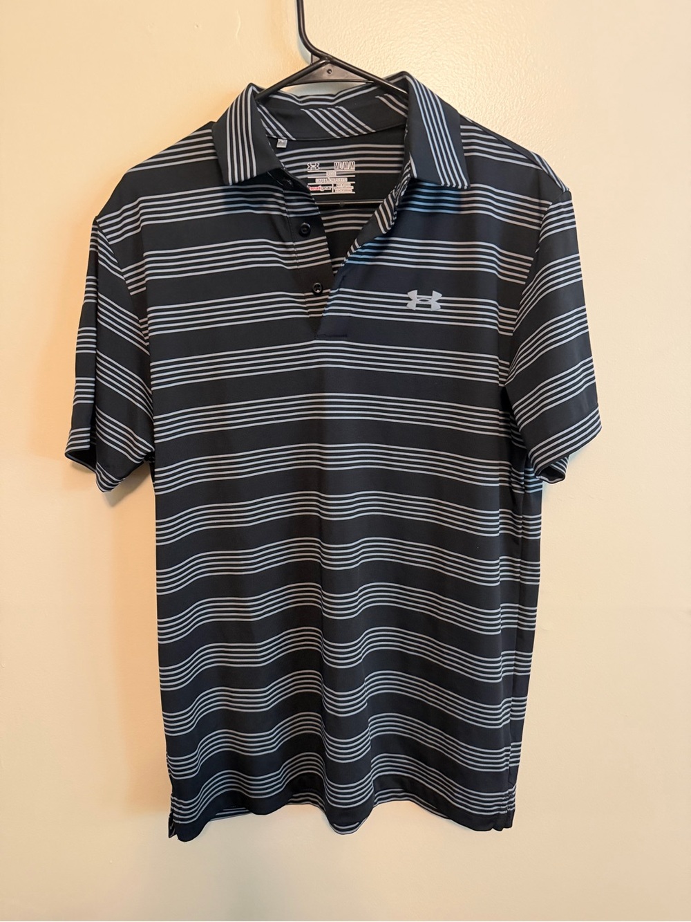 Under Armour Men’s Black Polo with Light Gray Stripes